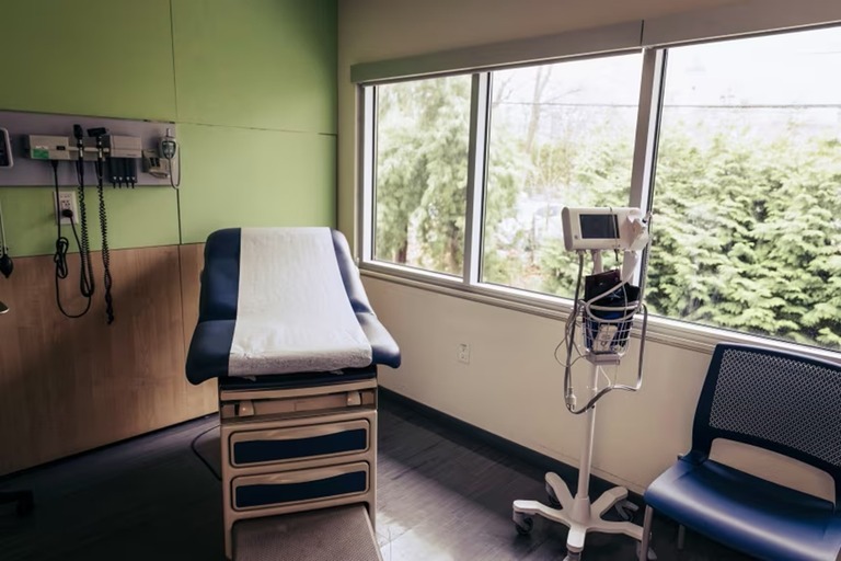 feature-top